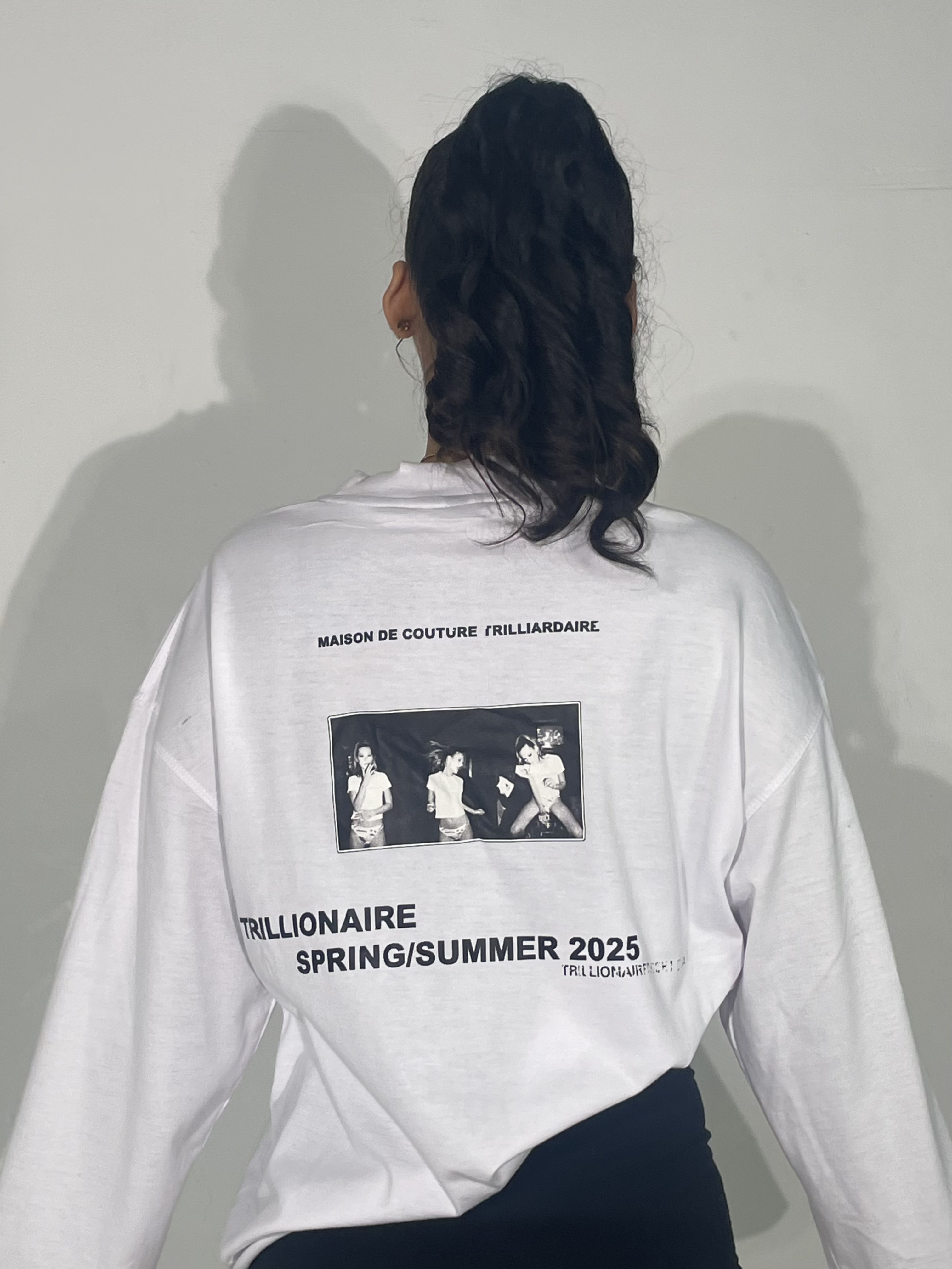 SUPERMODEL LONGSLEEVE T-SHIRT